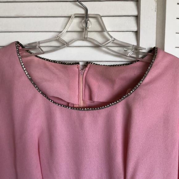 Vintage 60s bubble gum pink jeweled MOD mini dress - Picture 2 of 11